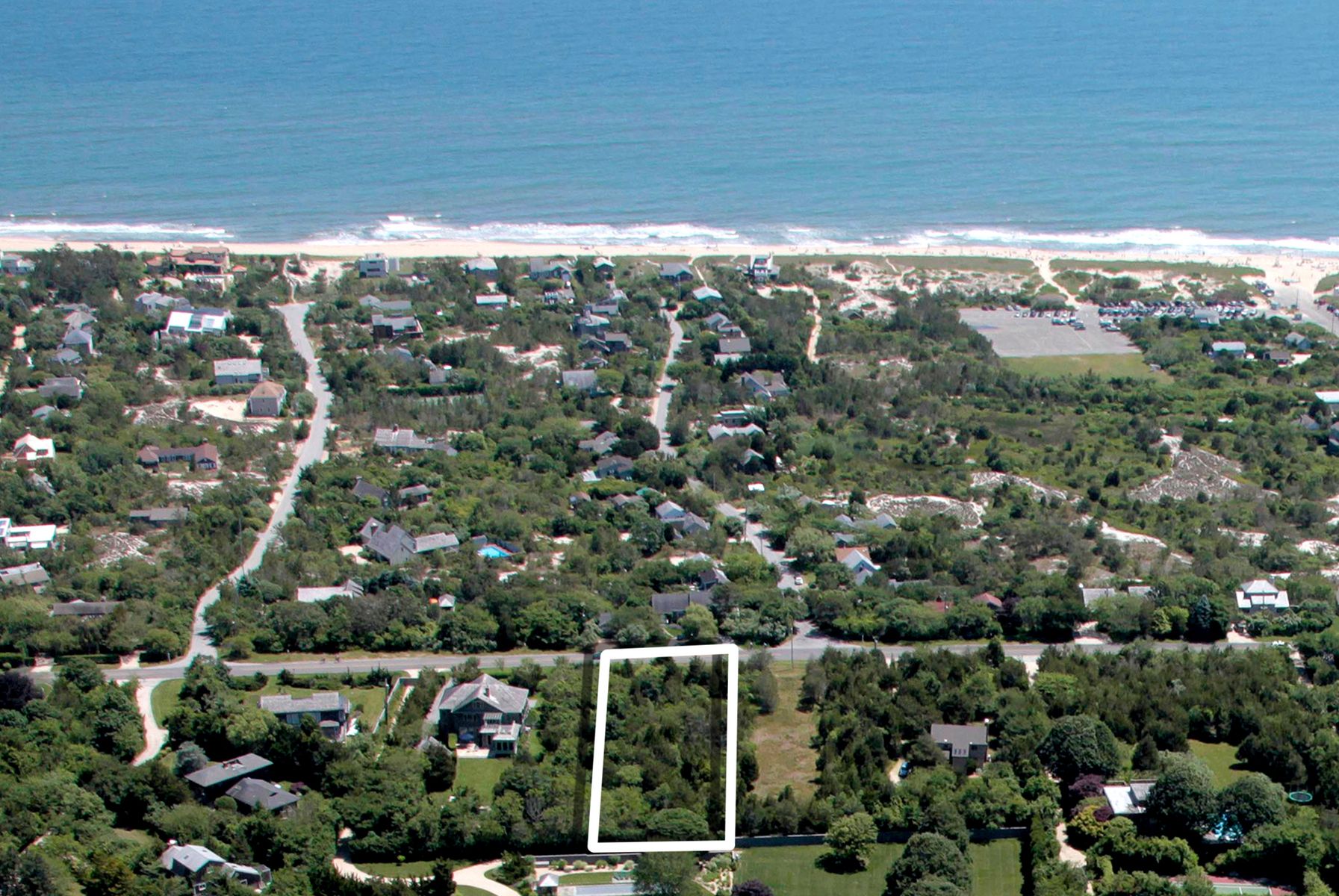 210 Bluff Rd, Amagansett, NY 11930 Out East