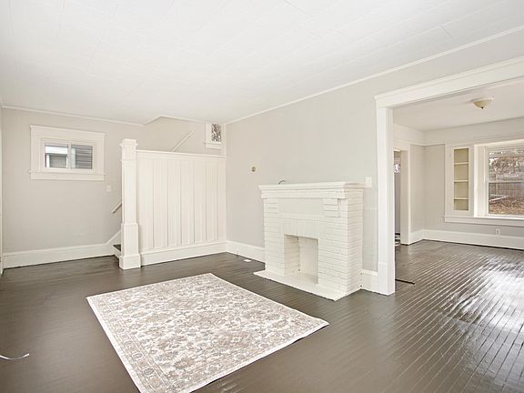 4th image of 369 Danville Ct