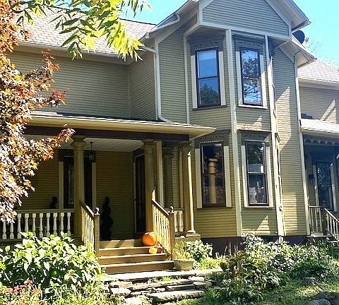 2nd image of 88 E Streetsboro St