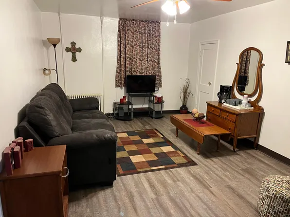 101 9th St S, Hettinger, ND 58639