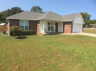 505 Mallard Dr, Muldrow, OK 74948