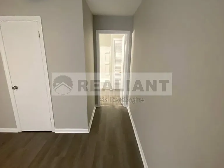 1708 Jennifer Road — Photo 14