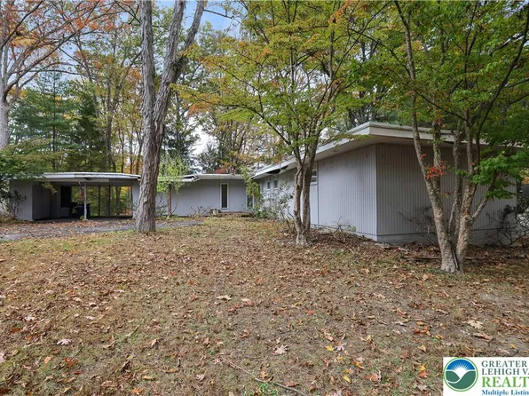 248 E Broad St, East Stroudsburg, PA 18301