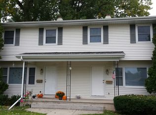 711 John St, Menasha, WI 54952