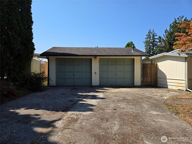 3rd image of 9028 12th Place SE