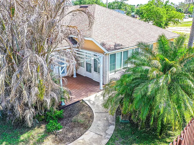3715 Sebring Pkwy — Photo 24