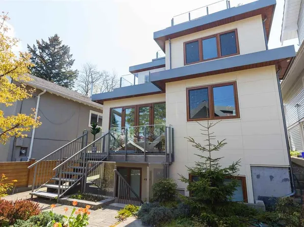 4467 W 7th Ave, Vancouver, BC V6R 1W5