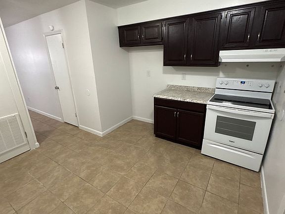 2nd image of 1023 Talbot Ave #D