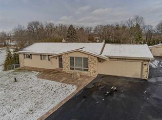 6052 Bristlecone Ln, Rockford, IL 61109