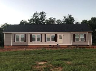 1020 Longtown Rd, Boonville, NC 27011
