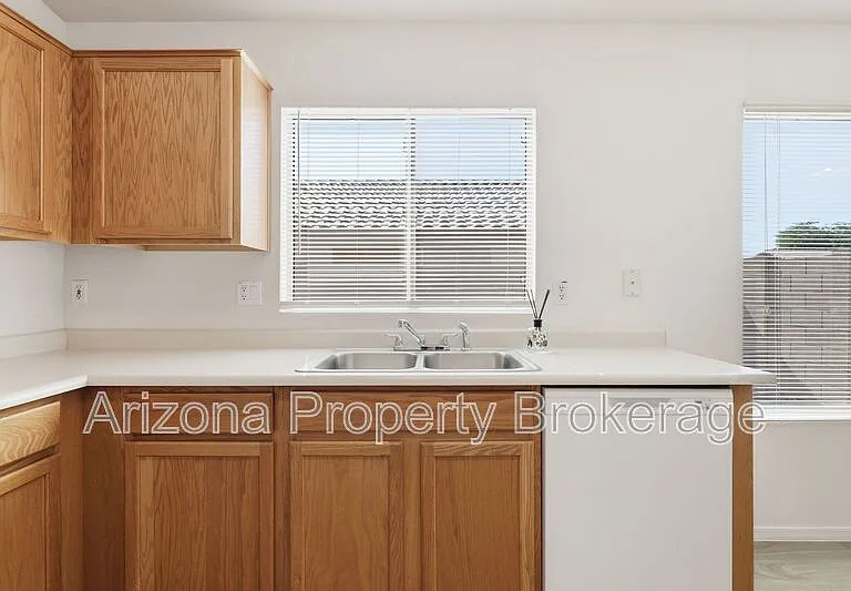 14823 W Redfield Rd — Photo 9