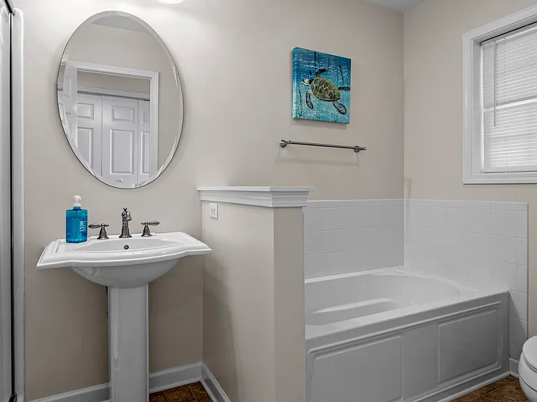 2219 E Pelican Dr — Photo 33