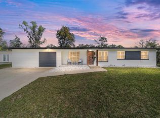 1021 NW 40th Dr, Gainesville, FL 32605