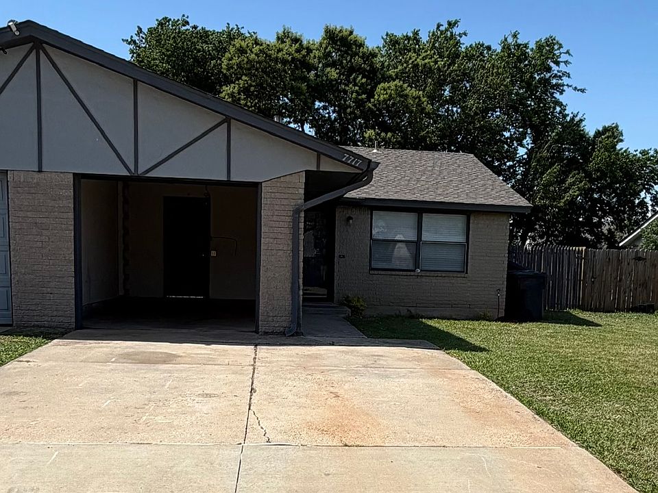 1st image of 7717 NW 113th Pl