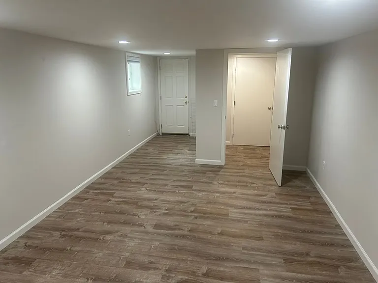 2334 NW Kearney St — Photo 3
