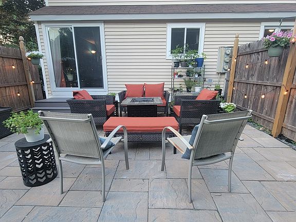 4th image of 8 Cedarbrook Avenue #F