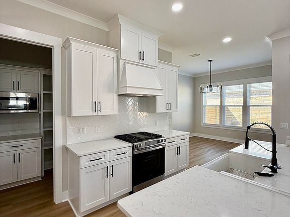 2nd image of 302 Gazelle Ct