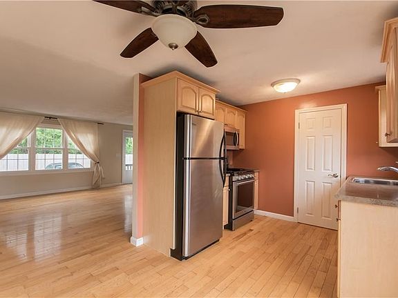 2nd image of 5804 Post Rd APT 8