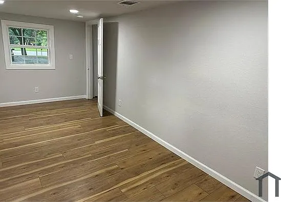 1008 Commerce Dr — Photo 11