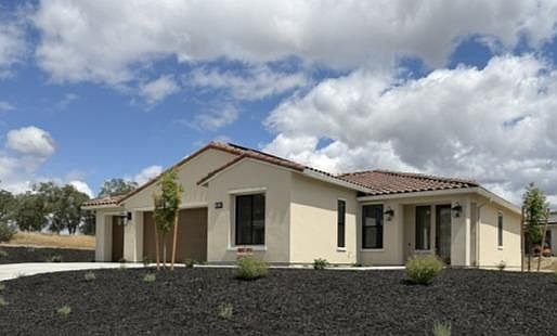 1st image of 383 Quail Creek Dr