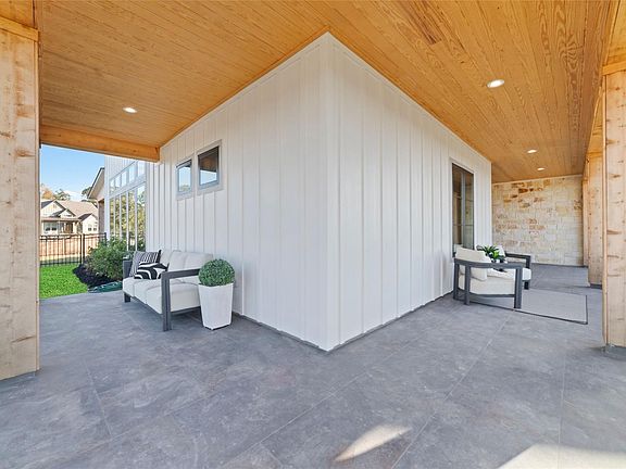 3rd image of 14130 Ripple Ridge Dr