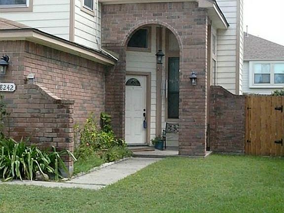 2nd image of 18242 Beaverdell Dr