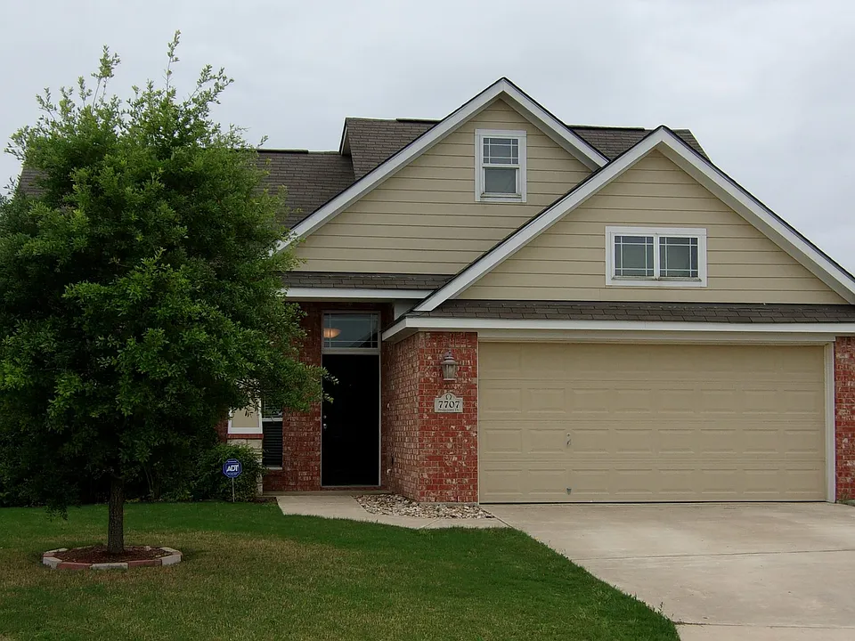 7707 Bridgepointe Dr