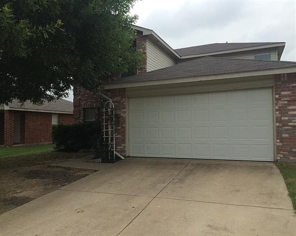 1st image of 544 Keble Dr