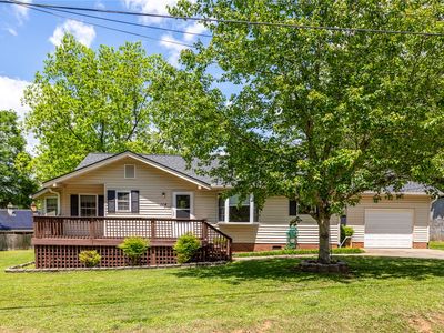 114 Augusta St, Easley, SC, 29640