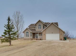 10801 72nd St S, Horace, ND 58047