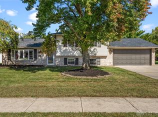 5566 Mississippi Dr, Fairfield, OH 45014