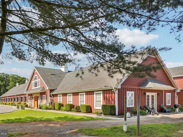296 Sharon Rd, Robbinsville Twp, NJ 08691