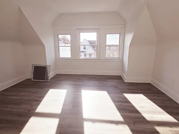 96 Lembeck Avenue image 5 of 7