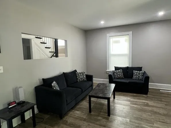 2009 North 37th STREET, Milwaukee, WI 53208