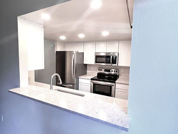 3rd image of 10014 NE 122nd St #Oc
