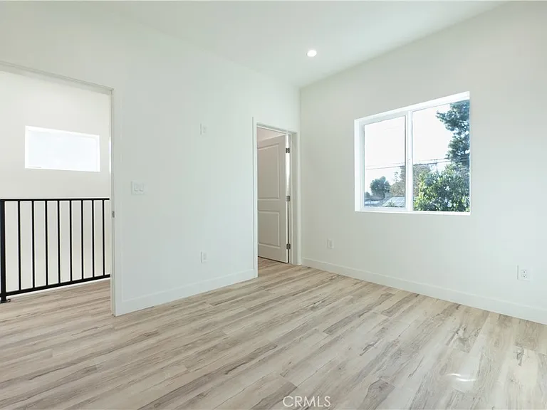 10421 Amigo Ave — Photo 15
