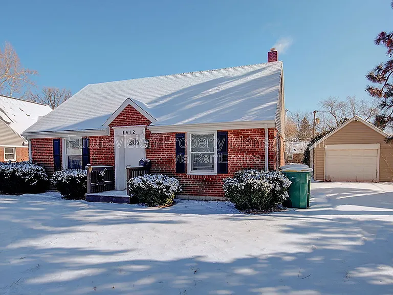 1512 N May St — Photo 12