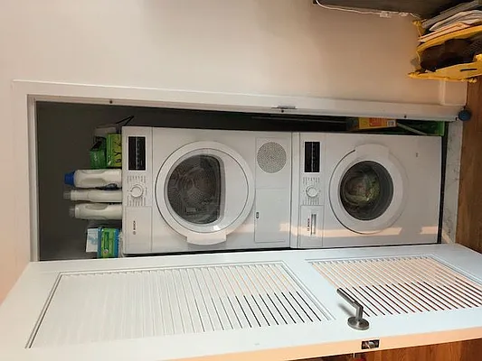 Rented by Warburg | media 31