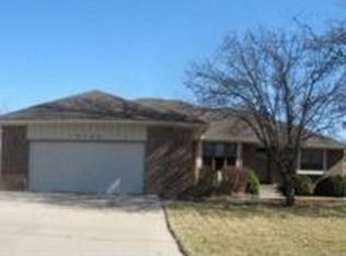 10106 W Westport Ct, Wichita, KS 67212