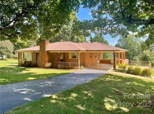 1218 Caleb Setzer Rd, Newton, NC 28658