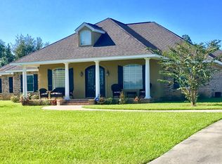 16 Point Clear Dr, Carriere, MS 39426