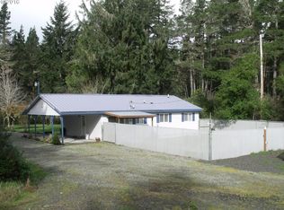 410 Kings Ave, Lakeside, OR 97449