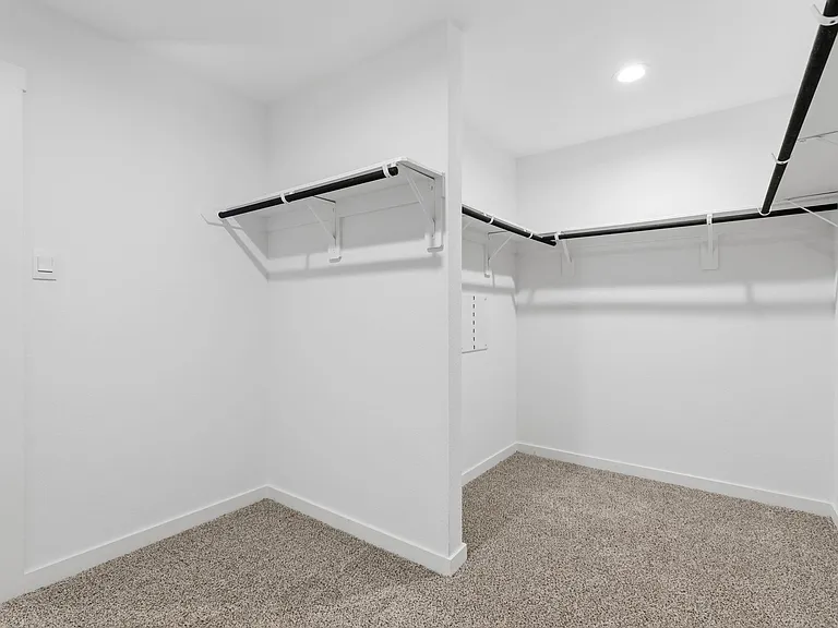 31514 Avebury Lake Ln — Photo 16