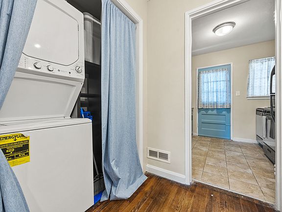 5th image of 2160 Lenox Rd NE #B1