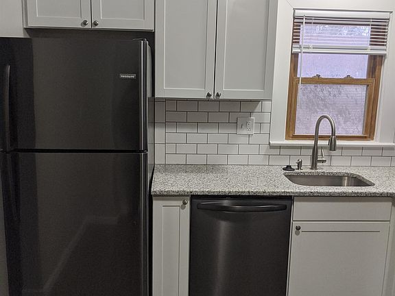 4th image of 1106 E Elza Ave