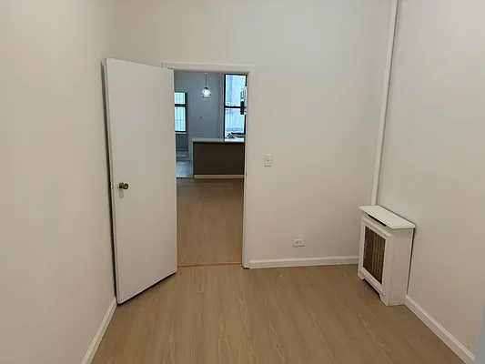 Rented by David Francis New York LLC | media 20