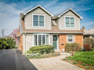 5228 Wolf Rd, Western Springs, IL 60558