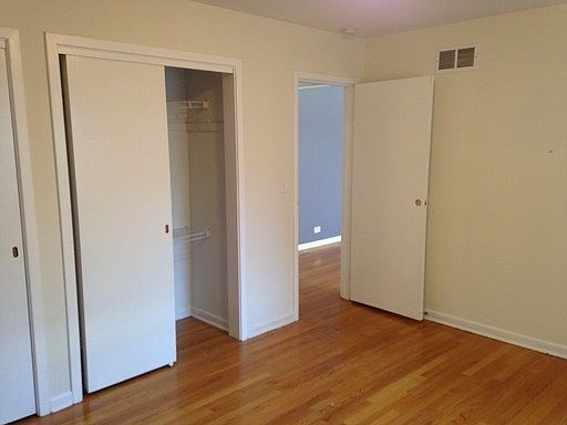 4th image of 1944 Linden Ave #1