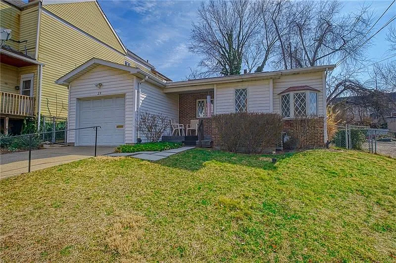 25 S Jackson Ave photo 1