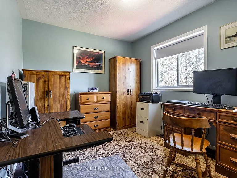 13 Dawson Cres — Photo 9